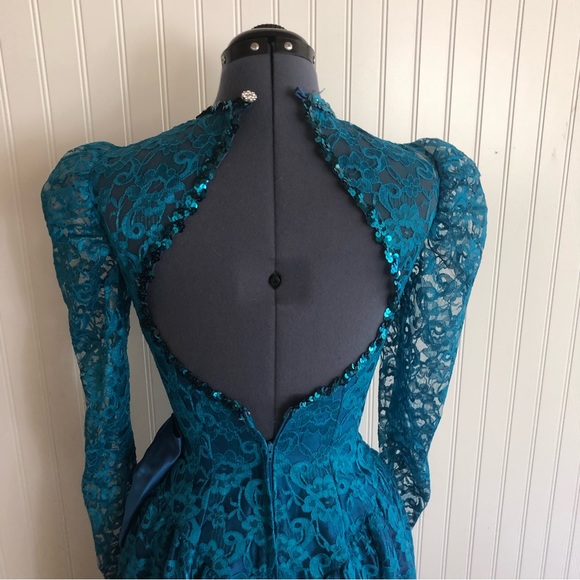 Vintage Blue Green Lace Gown Sequin Details Open Back Sweetheart Big Bow Teal - Picture 4 of 16